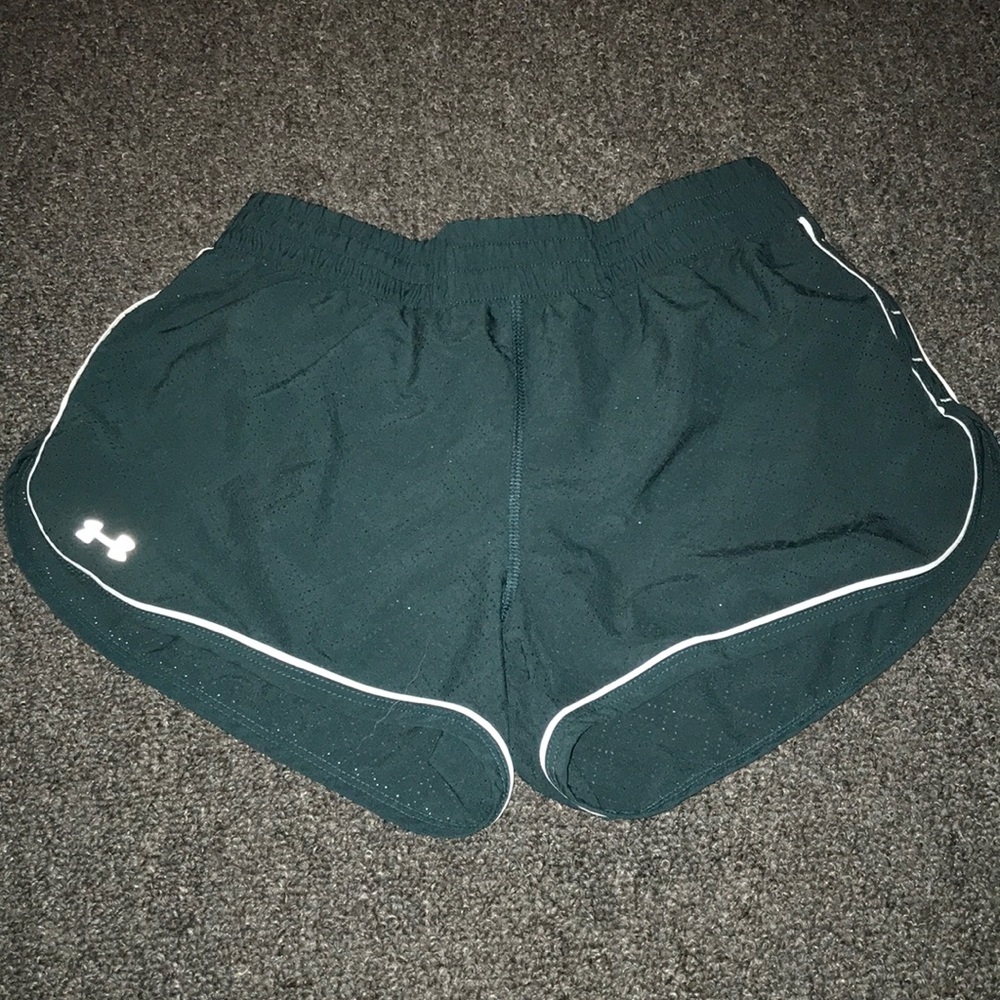 Forest green underarmor semi-fitted shorts